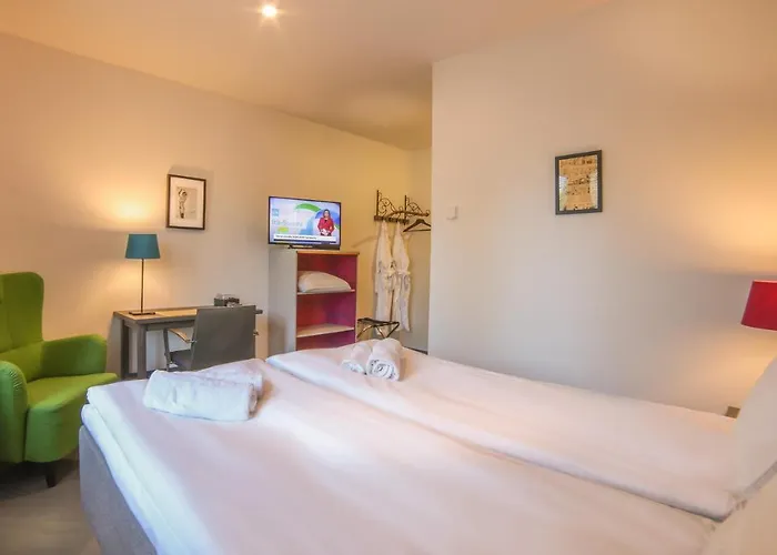 Hiljahelena 3* 커리카